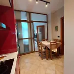 Cozy 1-Bedroom Near The Center Of Tirana.