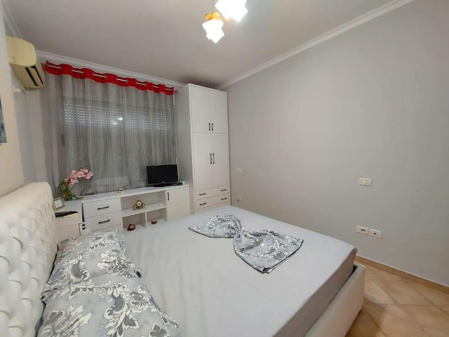 Cozy 1-bedroom Near The Center Of Tirana. Apartamento *