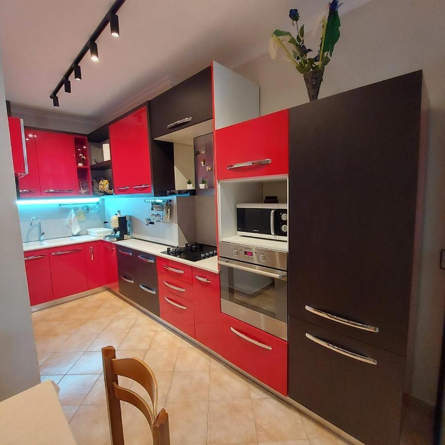 Apartament Cozy 1-bedroom Near The Center Of Tirana. Tirana