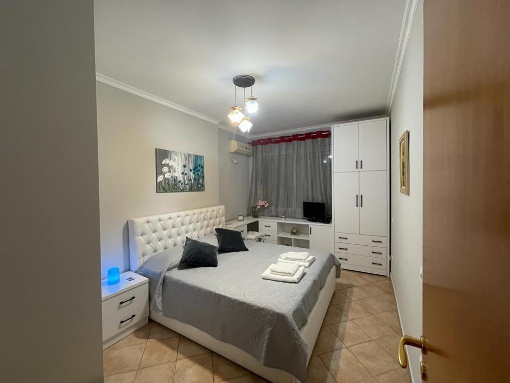 Cozy 1-bedroom Near The Center Of Tirana. *